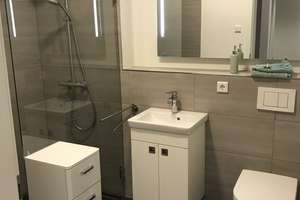 Geräumige drei Zimmer Wohnung mit vielen Extras in Grafental – Hohenzollernallee 13, 40235 Flingern Nord, Düsseldorf – Vorschaubild 3