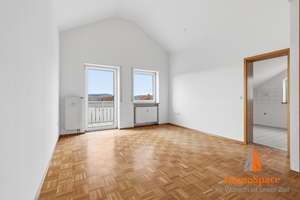 Lichtdurchflutete 2-Zimmer-Dachgeschosswohnung mit Balkon und Garage – Die vollständige Adresse der Immobilie erhältst du vom Anbieter., 86470 Thannhausen – Vorschaubild 4