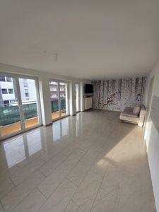 +++ Moderne & charmante 2-Zimmer Wohnung + Balkon + PKW-Stellplatz + Rastatt +++