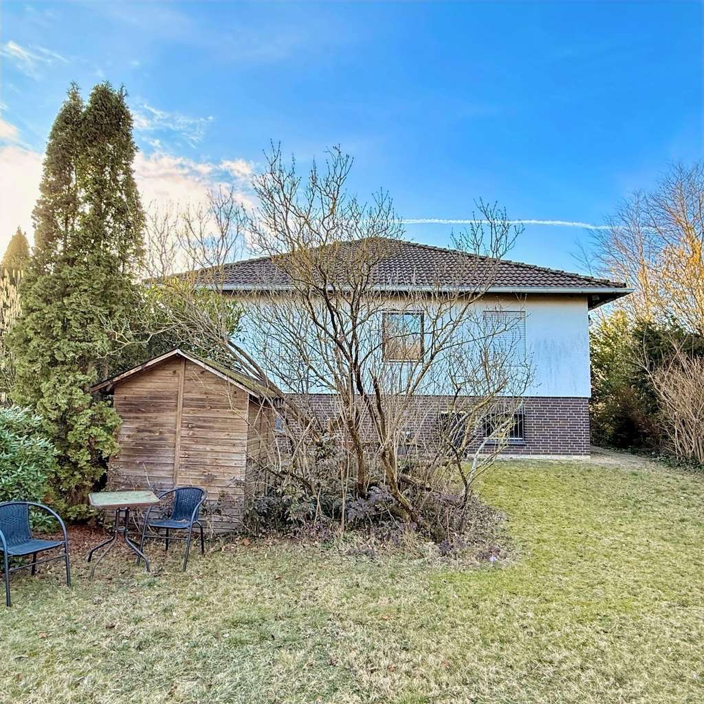 Immobilie in Wietze - Wietze: Hübscher Bungalow mit Vollkeller auf großem Grundstück - Bild 2