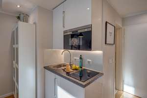 Traumhaft möbliertes Apartment mit Südbalkon in Top Lage in der Isarvorstadt – Tumblingerstraße 56, 80337 Am Schlachthof, München – Vorschaubild 7