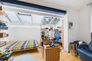 Exklusives Bungalow mit 9 Zimmer auf 330m² Wfl. und großzügigen 758m² Grundstück! – Die vollständige Adresse der Immobilie erhältst du vom Anbieter., 90518 Altdorf bei Nürnberg – Vorschaubild 9