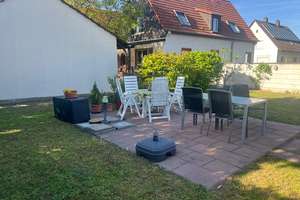Ideale Kapitalanlage: vermietete 2 ZKB-Wohnung im 5-Familienhaus! – Johann-Sigismund-Piazolo-Str. 7, 68766 Hockenheim – Vorschaubild 3
