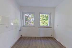 Helle 3-Zimmer-Wohnung mit sonnigem BALKON und modernem Tageslichtbad – Am Heidkämpken 8, 33649 Brackwede, Bielefeld – Vorschaubild 7