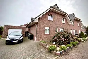 Charmante Doppelhaushälfte in Berge: Ihr neues Zuhause mit großem Garten und viel Platz! – Osnabrück (Kreis) – Vorschaubild 1