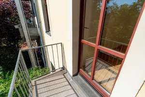 Frisch renovierte Altbauwohnung. Nagelneue EBK und Designbelag, Balkon, Wanne, etc. – Hans-Sachs-Straße 38, 1129 Pieschen-Nord/Trachenberge, Dresden – Vorschaubild 12