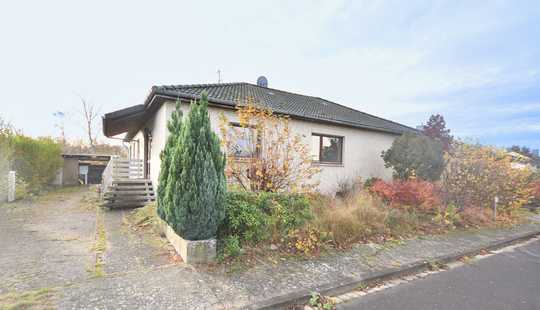 Bild von Renovierungsbedürftiger Bungalow direkt am Feld!