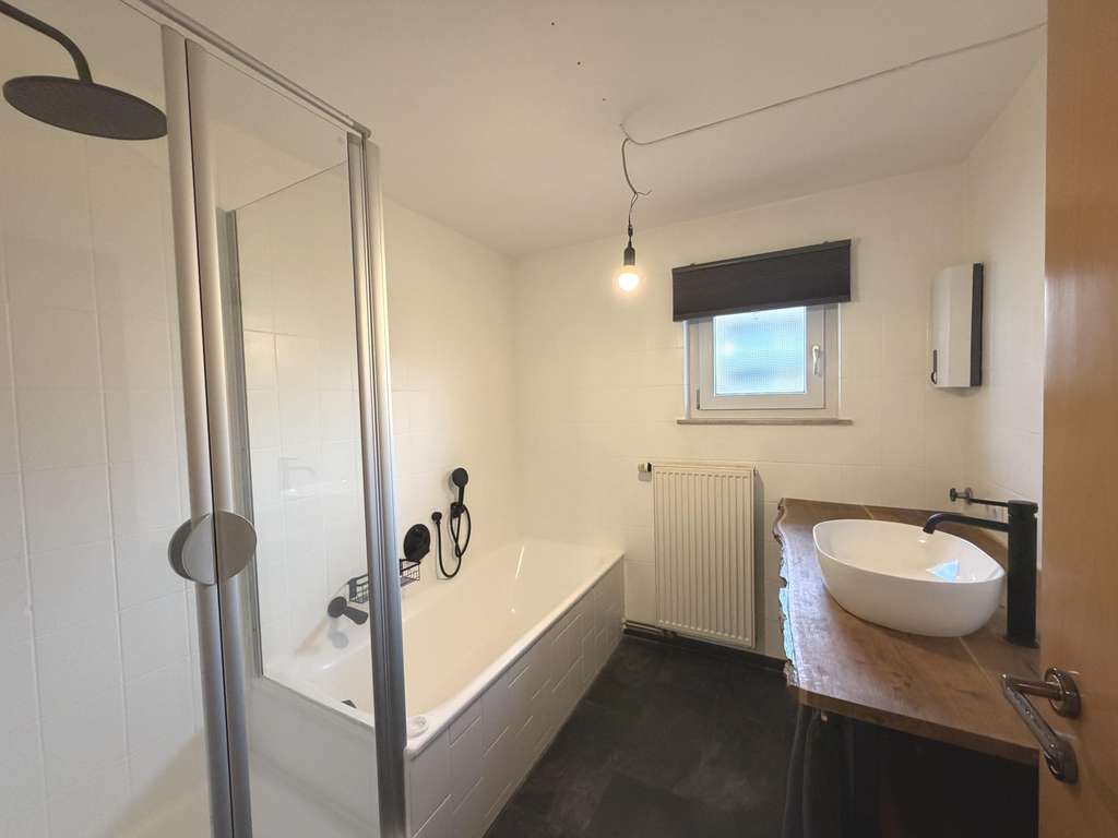 Immobilie in Sigmaringen - Gepflegtes Einfamilienhaus mit Einliegerwohnung in Oberschmeien (Sigmaringen) - Bild 3