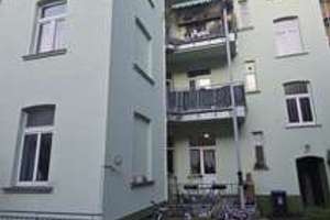 Doppelte Einnahmequelle: 5 Zimmer-Wohnung + autarkes Gartenhaus als renditestarke Anlage – Kruppstraße 18, 40227 Oberbilk, Düsseldorf – Vorschaubild 3