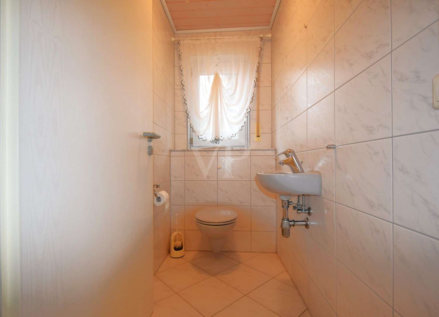 Immobilie in Obersontheim - Gepflegtes Zweifamilienhaus in unverbaubarer Randlage und vielen Highlights - Bild 10