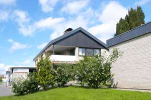Fuldabrück-Dörnhagen: großzügiges Einfamilienhaus mit Wellnessbereich, Doppelgarage und Grundstück – Die vollständige Adresse der Immobilie erhältst du vom Anbieter., 34277 Fuldabrück – Vorschaubild 1