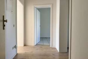 2-Raum Wohnung • in Chemnitz - Bernsdorf • Bad mit Fenster & Wanne • neu renoviert • in Uni-Nähe – Die vollständige Adresse der Immobilie erhältst du vom Anbieter., 9126 Bernsdorf, Chemnitz – Vorschaubild 5