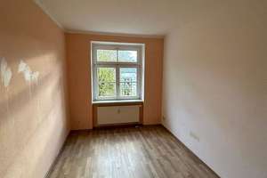 Gemütliche 3-Zimmer mit Laminat, Balkon und Wannenbad in ruhiger Lage! EBK mgl. – Zschopauer Platz 9, 9126 Bernsdorf, Chemnitz – Vorschaubild 5