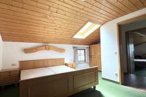 Sonniges Mehrfamilienhaus mit gewerb. Nutzung, großem Grundstück, Terrasse, Balkon & Doppelgarage – Berchtesgadener Land (Kreis) – Vorschaubild 25