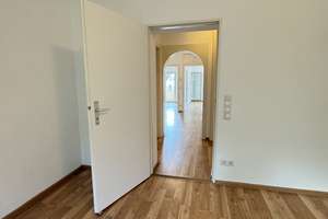 Aufgeteiltes Mehrfamilienhaus mit traumhaftem Garten und 
4 Stellplätze in Stuttgart-Feuerbach!!! – Die vollständige Adresse der Immobilie erhältst du vom Anbieter., 70469 Lemberg/Föhrich, Stuttgart – Vorschaubild 38