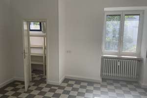 Großzügige helle 3 Zi. Whng. Wohnküche, Diele, Bad u. Dusche – Schumannstr. 40, 66111 Sankt Johann, Saarbrücken – Vorschaubild 5