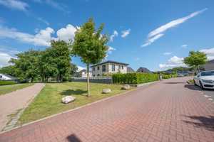 Stadtvilla am Naturschutzgebiet! – Steinburg (Kreis) – Vorschaubild 4