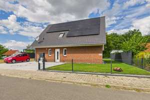 Neubau-EFH 2024 in Wolfsburg-Ehmen – KfW-40-Plus, PV & Wärmepumpe, Terrasse, Carport mit Wallbox – Wolfsburg – Vorschaubild 2