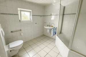 Doppelte Chance auf einem Grundstück: Einfamilienhaus und Baugrundstück in begehrter Lage – Die vollständige Adresse der Immobilie erhältst du vom Anbieter., 27574 Schiffdorferdamm, Bremerhaven – Vorschaubild 12
