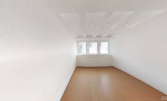 BIETERVERFAHREN* BEZUGSFREIE, renovierte 4ZKB mit Terrasse nähe Wasserturm | inkl Stellplatz