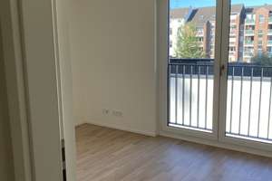 Stadtvilla: Helle 2-Zimmer-Wohnung mit komfortabler Einbauküche und Tiefgaragenplatz – Neuhofstraße 36, 41061 Eicken, Mönchengladbach – Vorschaubild 16