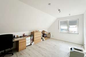 Neuwertig & energieeffizient –
Ihr familienfreundliches Zuhause
in Stiepel – Die vollständige Adresse der Immobilie erhältst du vom Anbieter., 44797 Stiepel, Bochum – Vorschaubild 11
