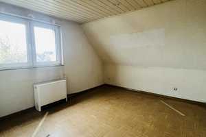 3,5 Zimmer-Wohnung für Selbstrenovierer ! – Essen – Vorschaubild 3