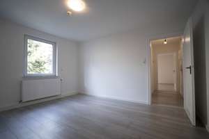Helle 2-Zimmer Erdgeschosswohnung in Augsburg Kriegshaber – Untere Osterfeldstr 54, 86156 Kriegshaber, Augsburg – Vorschaubild 5