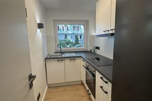 Stilvolles Wohnen auf zwei Zimmern mit Südbalkon und Garagenstellplatz – Obere Waiblinger Straße 112, 70374 Schmidener Vorstadt, Stuttgart – Vorschaubild 3