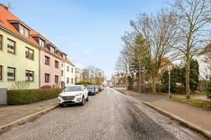 Teilvermietetes & gepflegtes Zweifamilienhaus mit Garten | ca. 125 + 65 m² WEs | BHV  – Die vollständige Adresse der Immobilie erhältst du vom Anbieter., 27576 Goethestraße, Bremerhaven – Vorschaubild 23