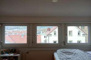 Unverbauter Blick ringsherum über Stuttgart. Sonnige, ruhige Wohnung. – Rosenbergstraße 56, 70176 Rosenberg, Stuttgart – Vorschaubild 4