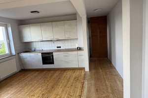 Modernisierte 2-Raum-Wohnung mit Balkon und Einbauküche in Remscheid – Remscheid – Vorschaubild 4