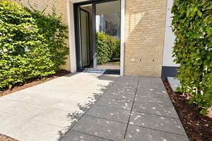 OSTEND stylish! Next to ECB and river Main, 2016 2-room apt. w. TERRACE, Ft. KITCHEN, PARQUET – 60314 Ostend, Frankfurt am Main – Vorschaubild 2