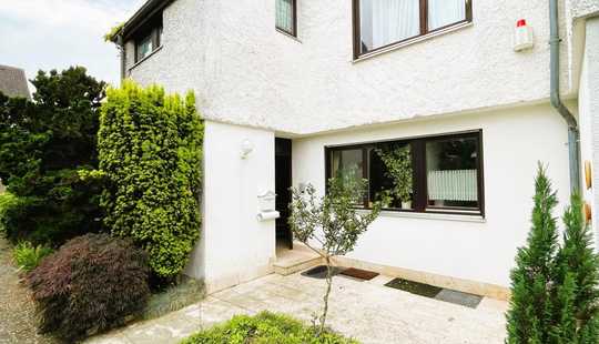 Bild von Schönes Reihenendhaus mit viel Privatsphäre in Toplage - provisionsfrei!