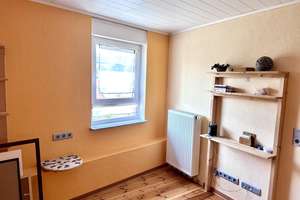 KL-Erfenbach:
Einfamilienhaus mit Garage, Carport und sonnigem Gartengrundstück – Die vollständige Adresse der Immobilie erhältst du vom Anbieter., 67659 Erfenbach, Kaiserslautern – Vorschaubild 10