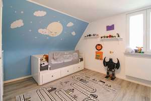 Modernes Einfamilienhaus mit Garage und Traumgarten – Naturnah Wohnen in Maintal! – Die vollständige Adresse der Immobilie erhältst du vom Anbieter., 63477 Maintal – Vorschaubild 12