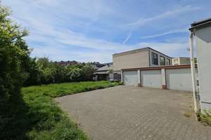 Renovierungsbedürftiges Mehrfamilienhaus mit 18 Zimmern in Leverkusen-Quettingen-Biesenbach – Lützenkirchener Straße 16, 51379 Opladen, Leverkusen – Vorschaubild 5