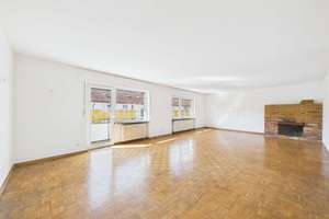 3-Zimmer-Wohnung mit Einbauküche, zwei Balkonen, Kamin und Skylineblick in Frankfurt-Oberrad