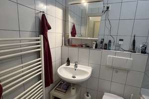 Modernisierte 2,5 Zi. Altbauwohnung mit hohen Decken – 40227 Oberbilk, Düsseldorf – Vorschaubild 23