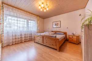 Beste Basis mit Blick nach vorn - Bungalow mit großem Garten und viel Entwicklungspotenzial – Rosenheim (Kreis) – Vorschaubild 3