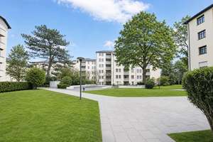 Charmante 3-Zimmer-Dachgeschosswohnung mit Dachloggia in gefragter Wohnlage Berg am Laim