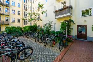 Großzügige Altbauwohnung im beliebten Samariterkiez mit direktem Zugang zu einem Kinderspielplatz. – Die vollständige Adresse der Immobilie erhältst du vom Anbieter., 10247 Friedrichshain, Berlin – Vorschaubild 19