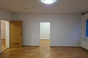 3-Zimmer-Wohnung in der Pilotystraße 45 – Pilotystraße 45, 90408 Uhlandstraße, Nürnberg – Vorschaubild 2