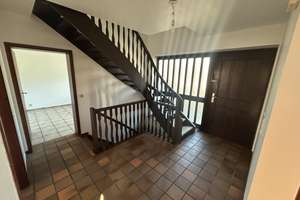 Freistehendes Einfamilienhaus, 188 m² WFL, sep. ELW, Garten, Garage, bezugsfrei, 51515 Kürten – Die vollständige Adresse der Immobilie erhältst du vom Anbieter., 51515 Kürten – Vorschaubild 5