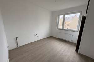 Provisionsfrei, helle renovierte Wohnung mit neuem Bad – Baedecker Straße 29, 56073 Rauental, Koblenz – Vorschaubild 3