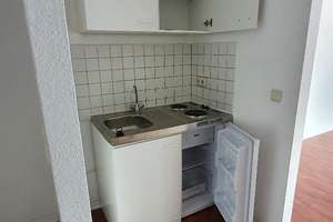 Schönes 1 Zi-Apartment mit Balkon-Einbauküche-Laminat im Herzen von MD-Stadtfeld zu vermieten – Ebendorfer Straße 17, 39108 Stadtfeld Ost, Magdeburg – Vorschaubild 3