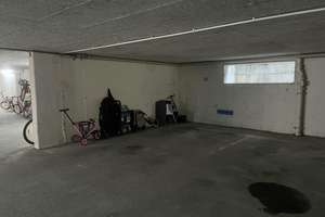 Porsche praktisch vor der Haustür: 3-Zimmer Wohnung mit zwei Balkonen und Tiefgaragenstellplatz – Wollinstraße 96, 70439 Zuffenhausen-Elbelen, Stuttgart – Vorschaubild 14
