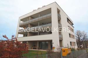 Moderne 3-Zimmer-Wohnung mit großzügigem überdachtem Balkon