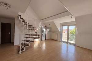 MA-Neckarau: Modernes Wohnen auf 2 Ebenen: Maisonettewohnung mit Balkon!