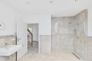 Traumhafte Maisonettewohnung im Herzen von Vorsfelde – Die vollständige Adresse der Immobilie erhältst du vom Anbieter., 38448 Vorsfelde, Wolfsburg – Vorschaubild 11